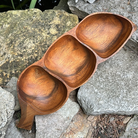 Vintage Wooden “Monkey Pod” Bowl-Pea Pod Shape - Picture 15 of 16